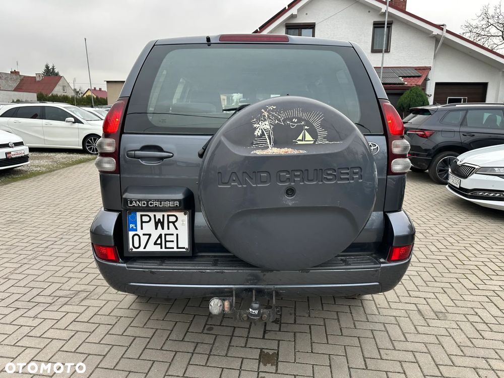 Toyota Land Cruiser - 33