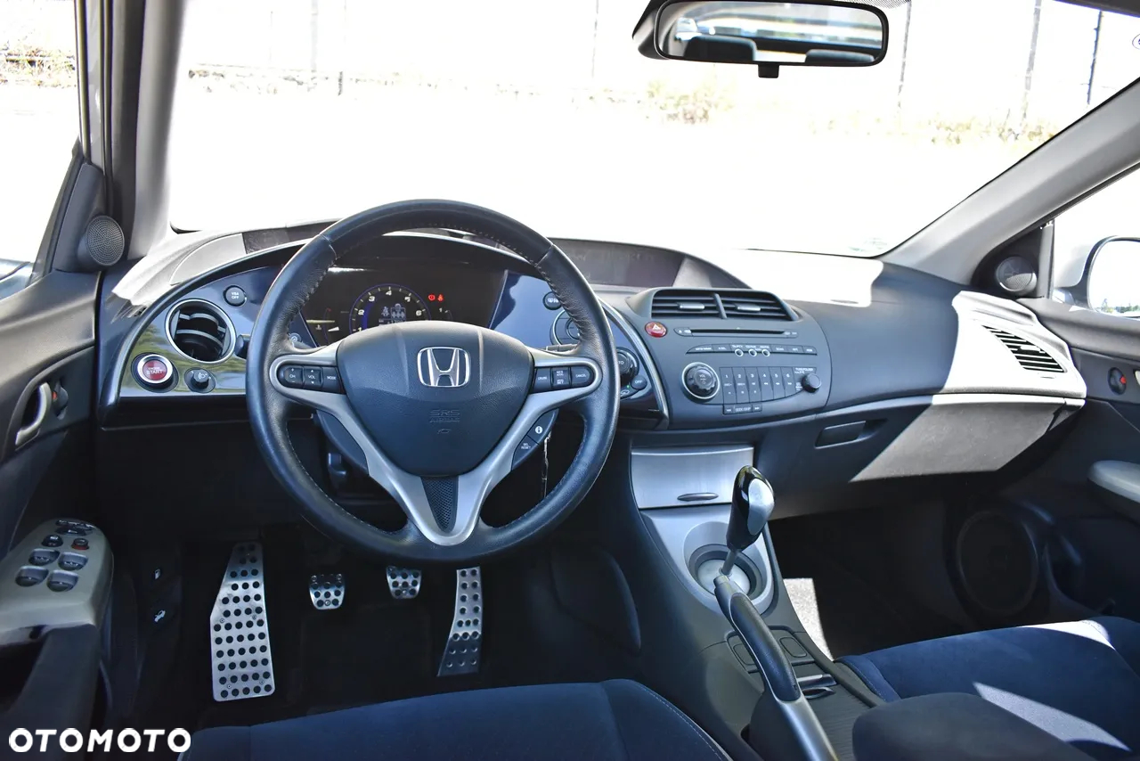 Honda Civic 1.8 Sport - 12