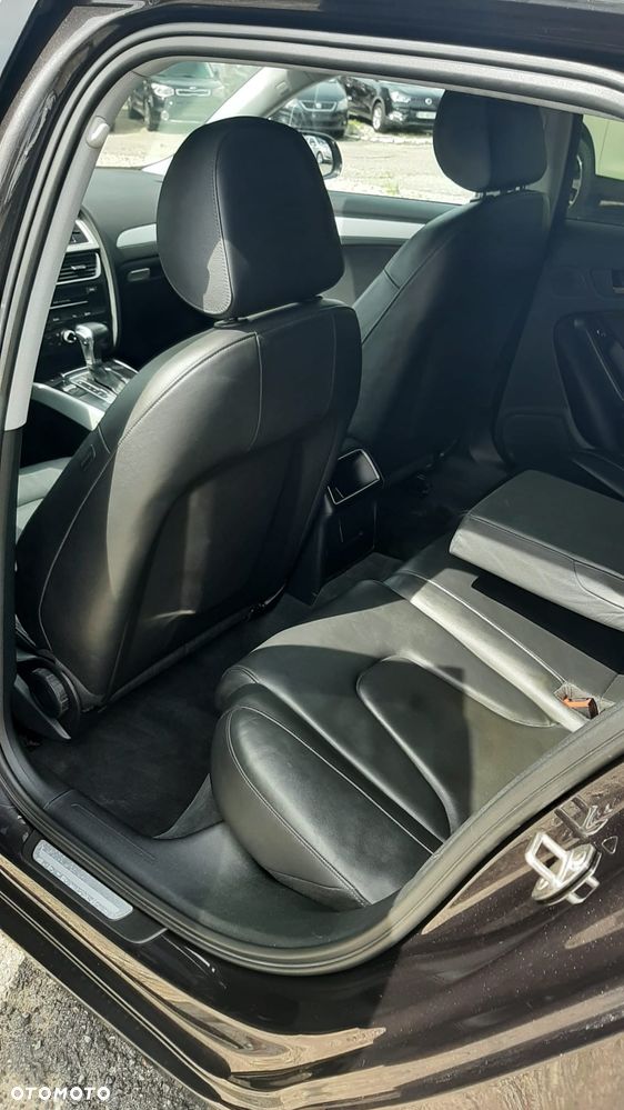Audi A4 Avant 2.0 TDI DPF clean diesel multitronic Ambiente - 17