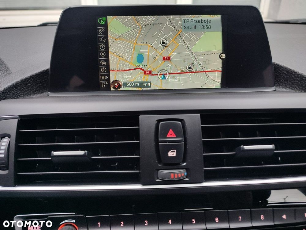 BMW Seria 1 118d xDrive Sport Line - 23