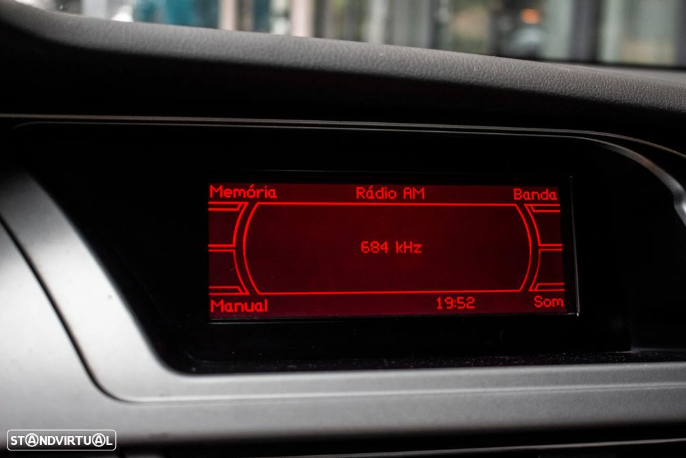 Audi A4 2.0 TDI DPF Ambition - 22