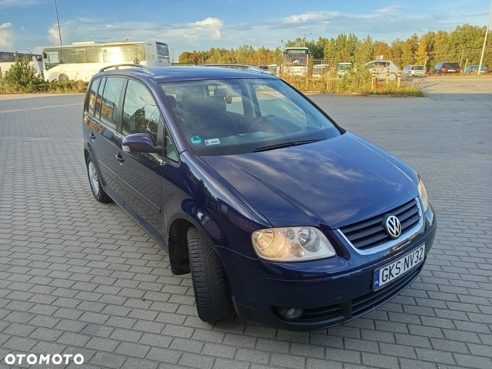 Volkswagen Touran 1.6 Basis - 9