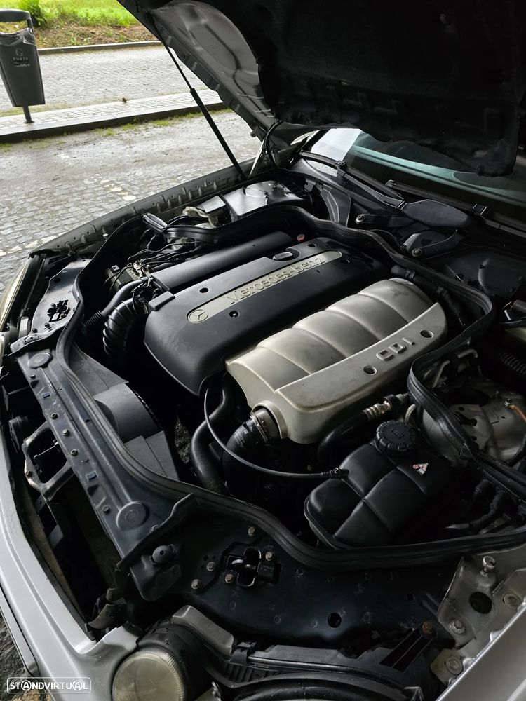 Mercedes-Benz E 220 CDI Auto Elegance - 34