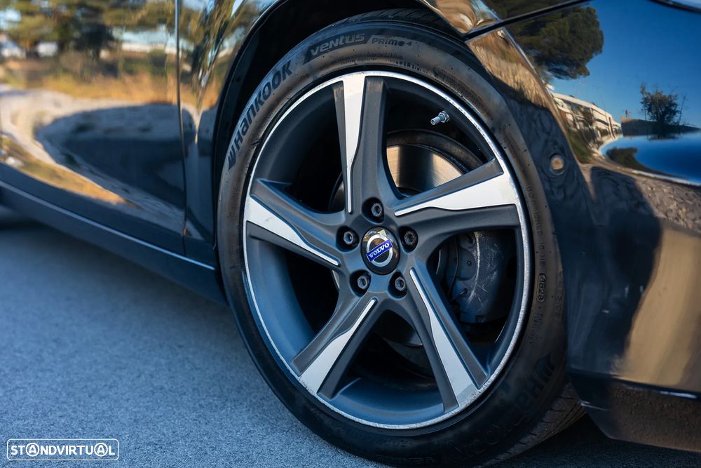 Volvo V40 D2 R Design - 12