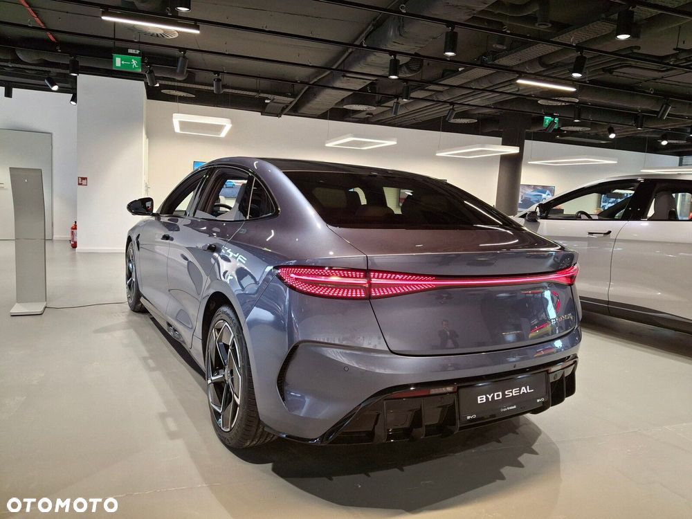BYD Seal - 7