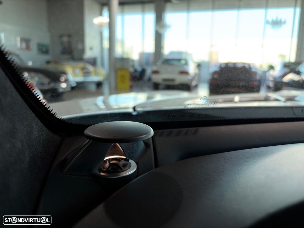 Mercedes-Benz SLS 63 AMG - 29