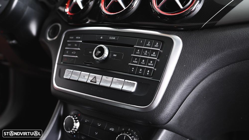 Mercedes-Benz CLA 45 AMG 4Matic Speedshift 7G-DCT Night Edition - 51