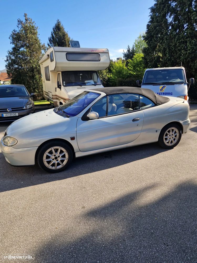 Renault Mégane Cabrio - 1