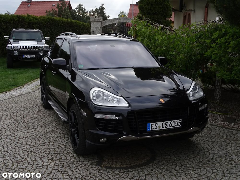 Porsche Cayenne Turbo S - 14