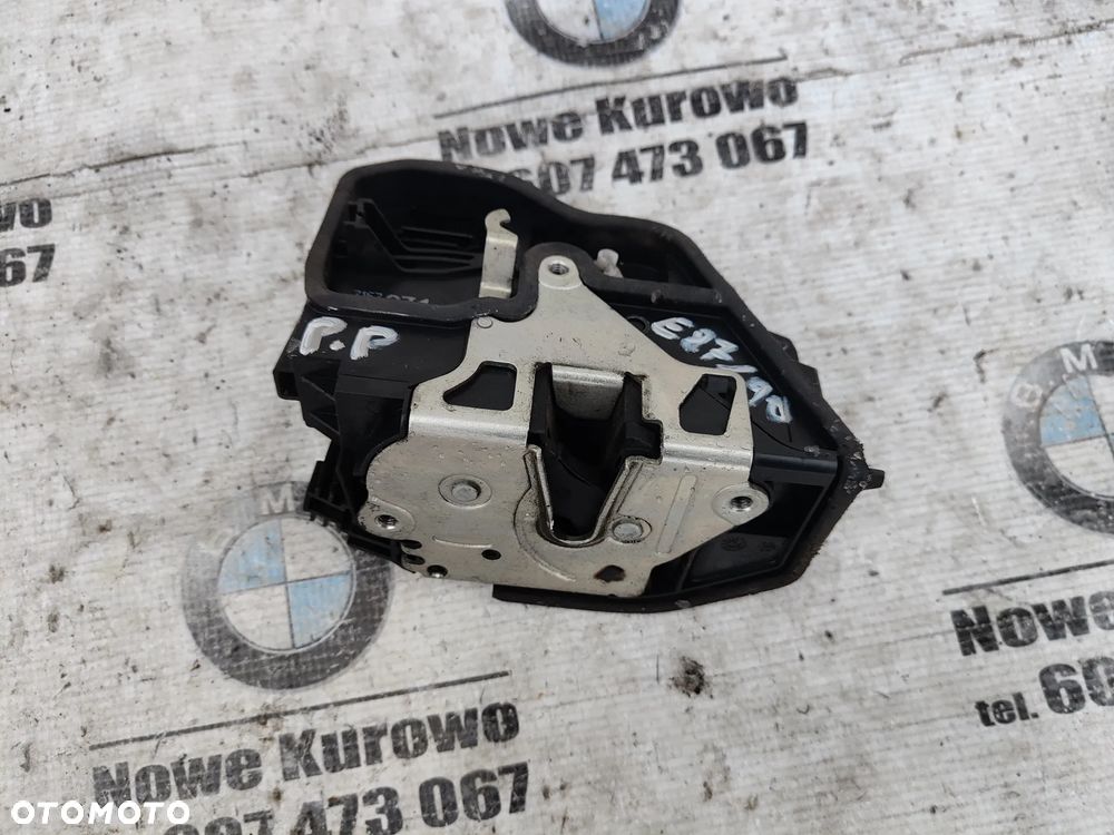 BMW E87 E90 E91 E60 E61 Zamek drzwi prawy przód 7167074 - 4