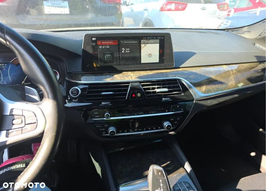 BMW Seria 5 530i xDrive M Sport Edition - 9