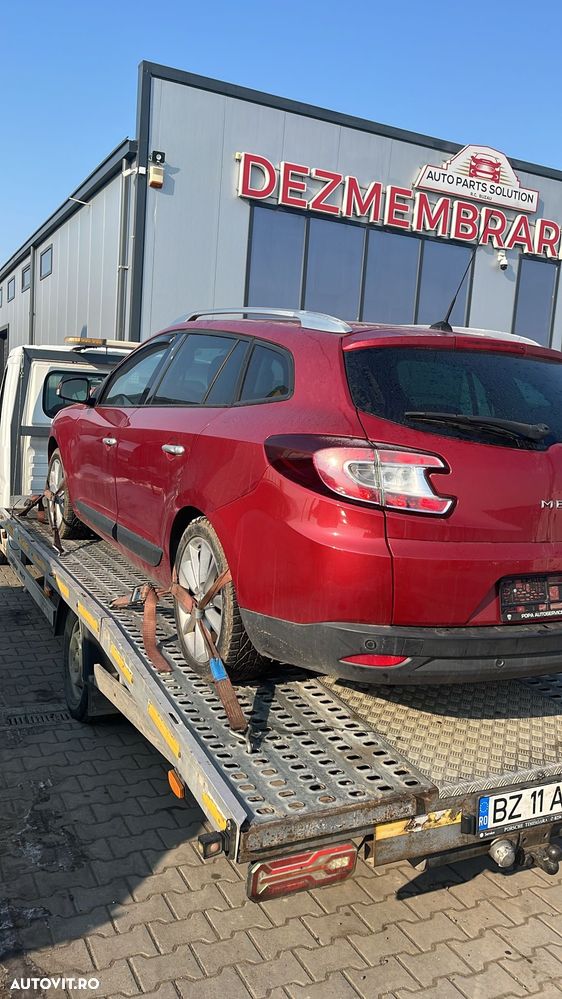Dezmembram Renault Megane 3 1.4 TCE din 2011 - 4