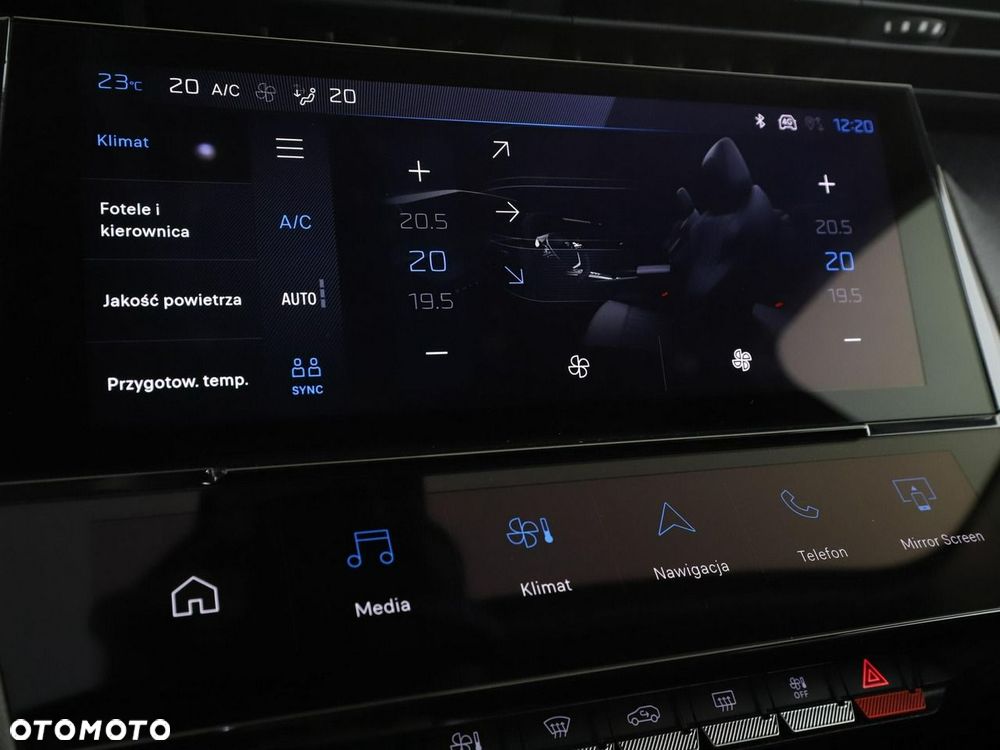 Peugeot 408 1.6 Plug-In Hybrid 180 Allure EAT8 - 32