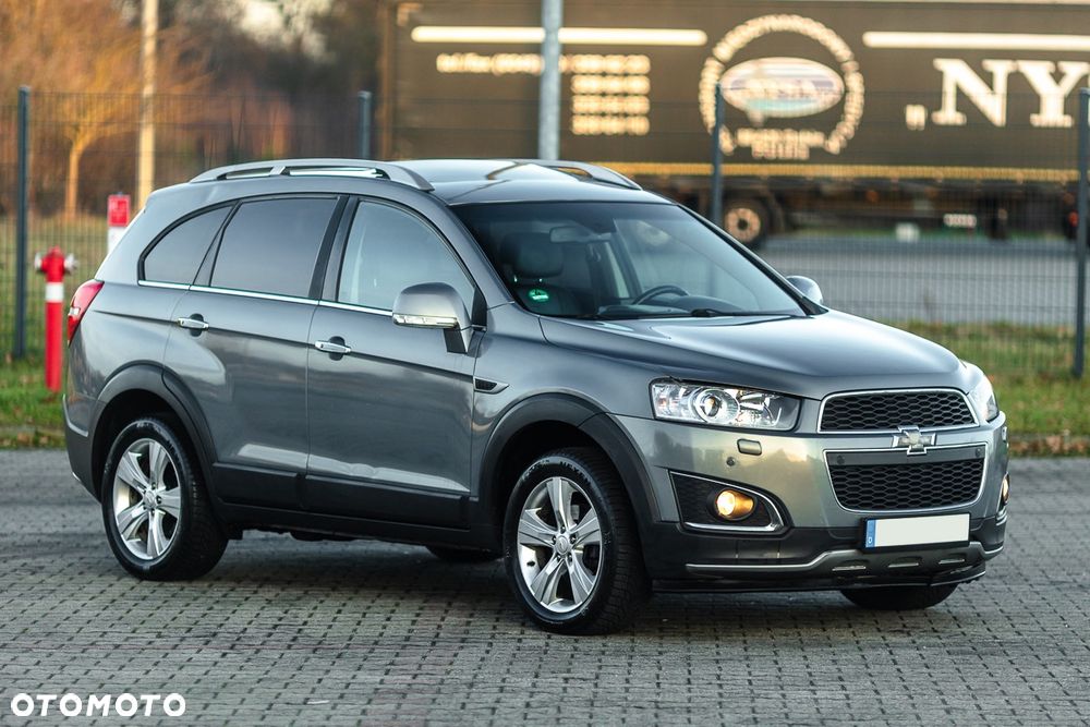 Chevrolet Captiva 2.2 4WD LTZ - 7