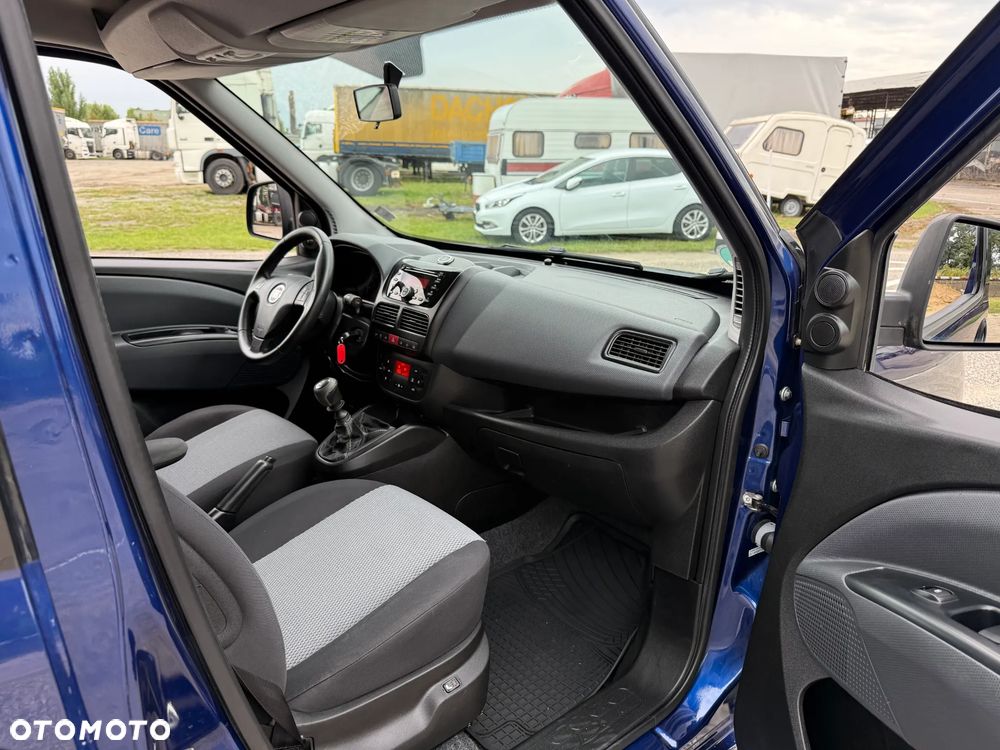 Fiat Doblo 1.4 T-Jet 16V Lounge - 23