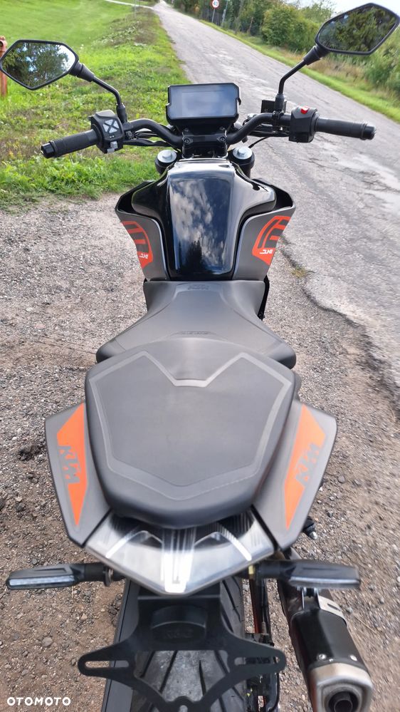 KTM Duke 125 - 19