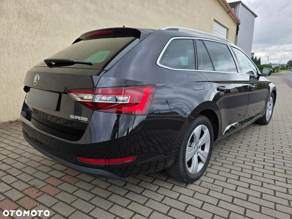 Skoda Superb 2.0 TDI Active DSG - 3