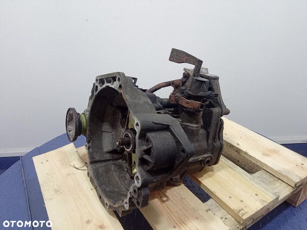 VW GOLF IV A3 8L 1.8 TURBO SKRZYNIA MANUALNA MANUAL DTK - 2