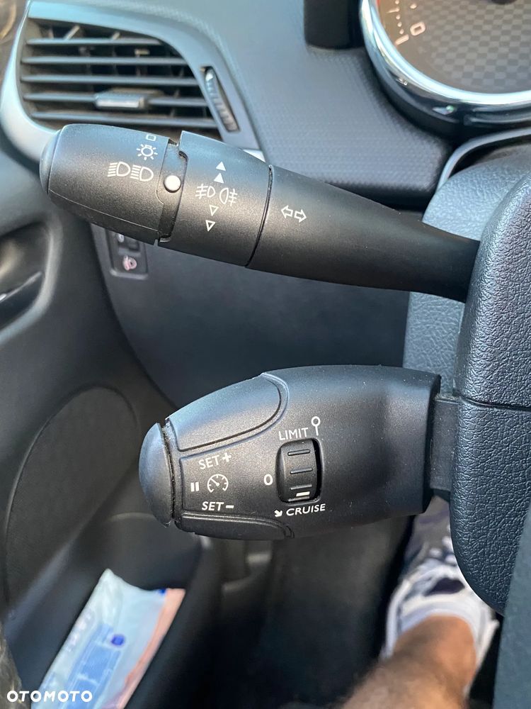 Peugeot 207 120 Premium - 12