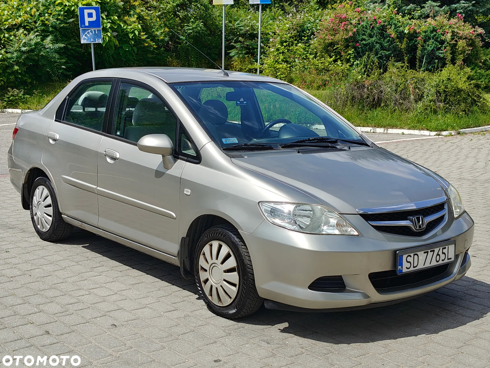 Honda City 1.4 Comfort - 14