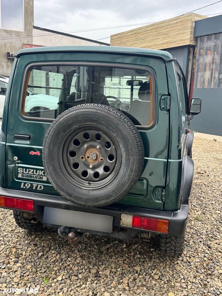 Suzuki Samurai - 3