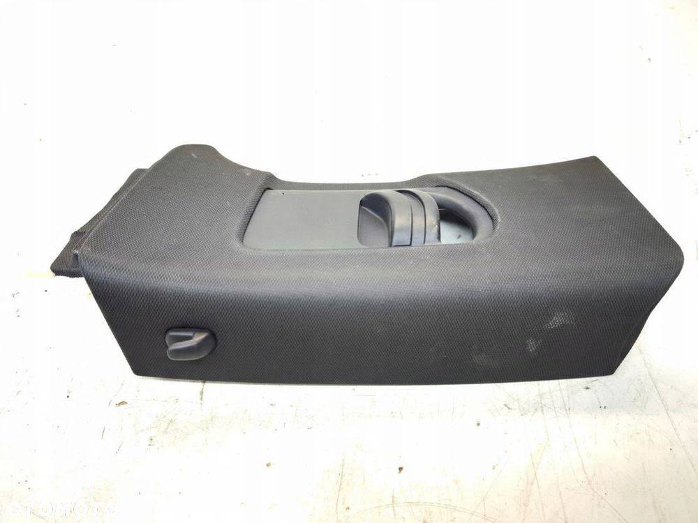 OSŁONA SŁUPKA B LEWA CZARNA S LINE AUDI A3 8V 8V3867243 - 2
