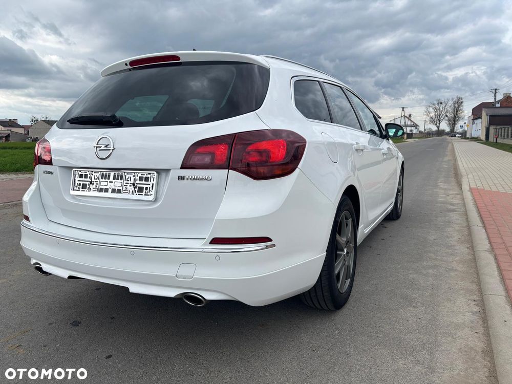 Opel Astra 2.0 BiTurbo CDTI DPF ecoFLEX SportsTourer St - 10
