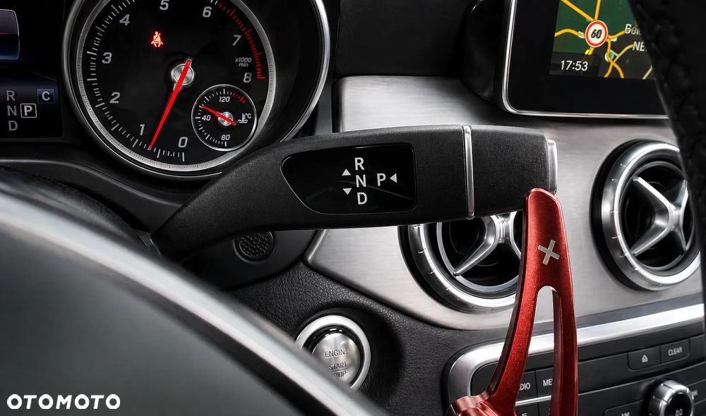 Mercedes-Benz CLA 250 4-Matic AMG Line - 11