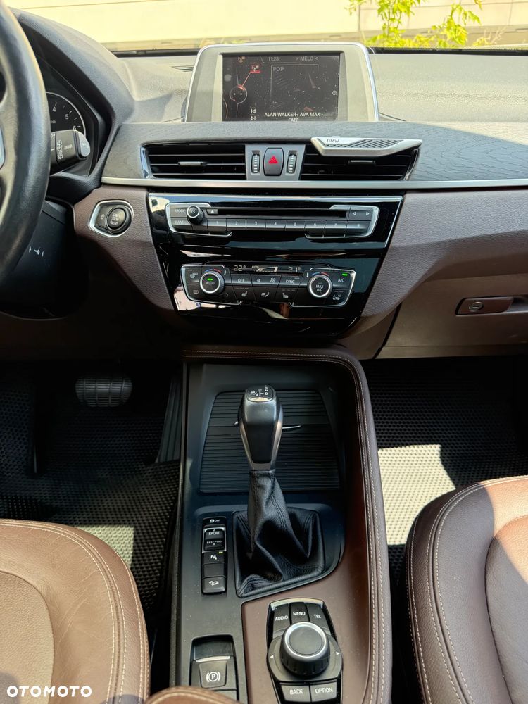 BMW X1 - 16
