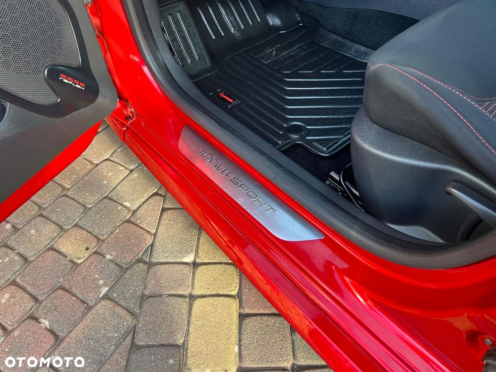 Renault Clio 1.6 R.S 200 EDC - 29