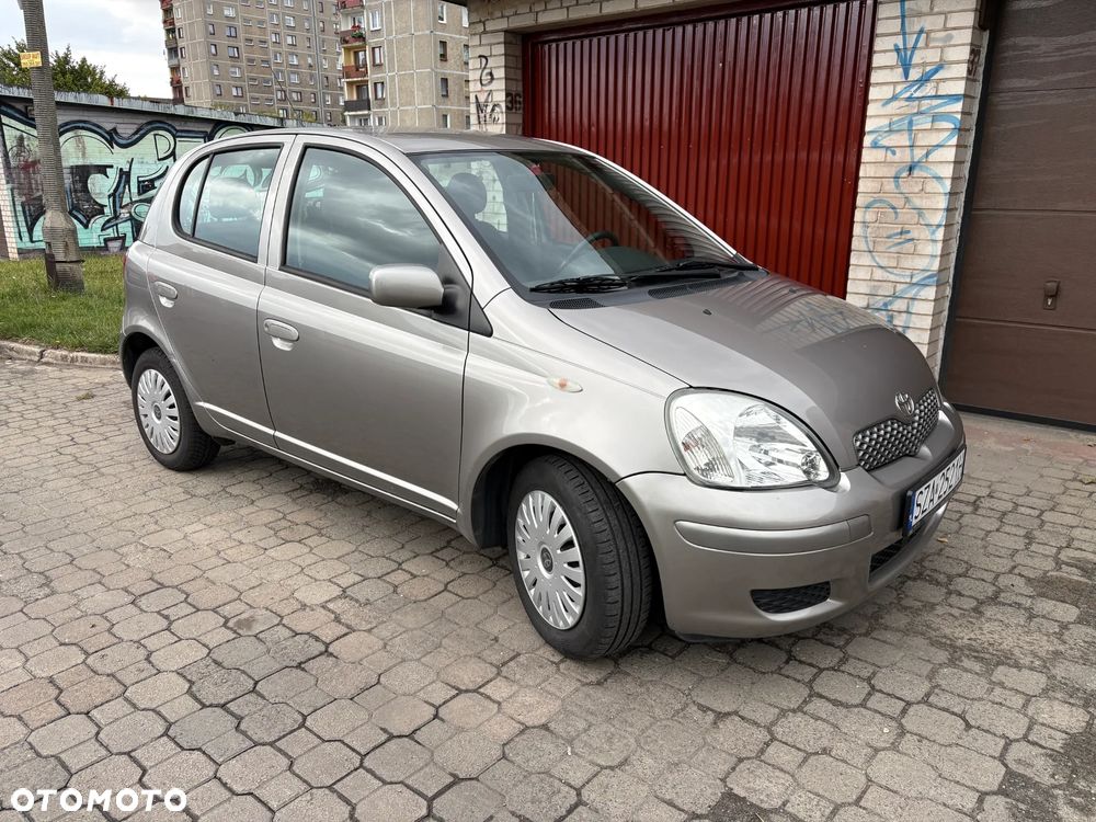 Toyota Yaris 1.0 Luna - 4