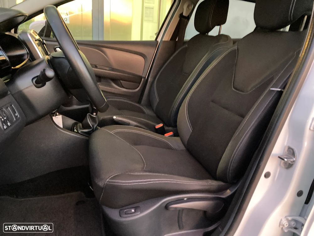 Renault Clio Sport Tourer 0.9 TCE Dynamique S - 24