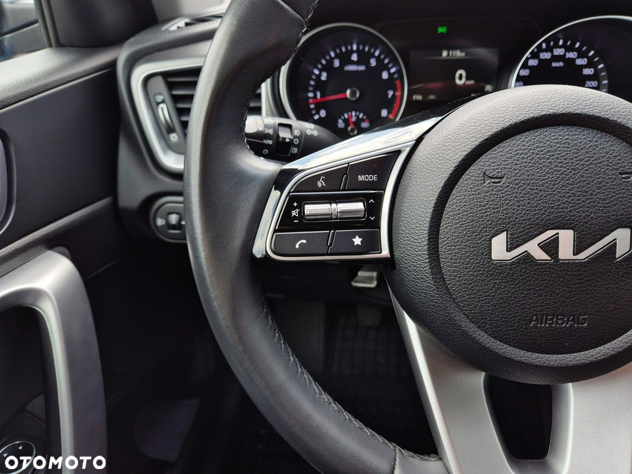 Kia XCeed - 22