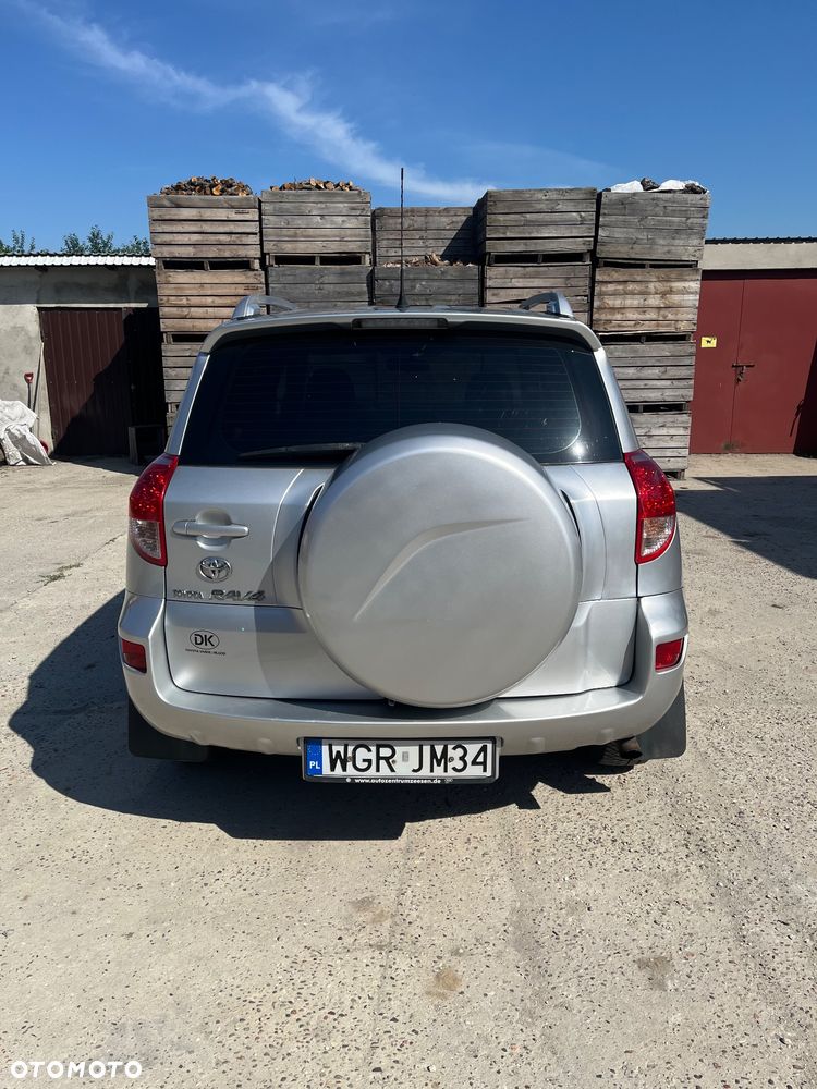 Toyota RAV4 2.2 D-4D 4x4 - 3
