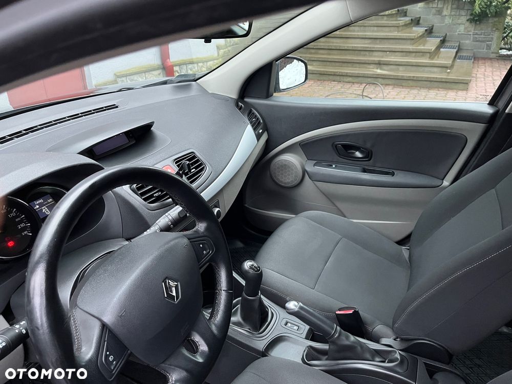 Renault Megane 1.6 16V Generation - 8