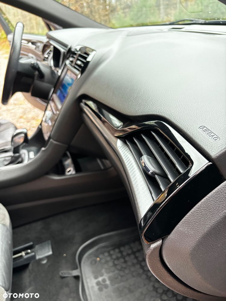 Ford Mondeo 2.0 Hybrid ST-Line Plus - 29