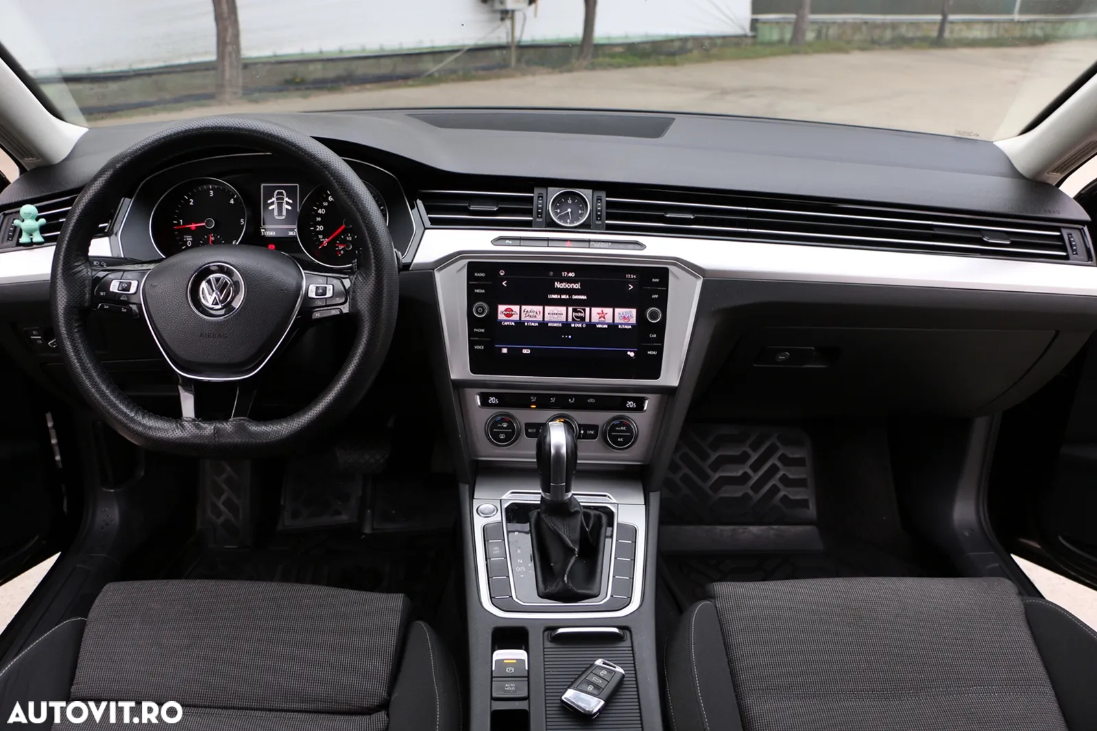 Volkswagen Passat Variant 2.0 TDI DSG Comfortline - 5