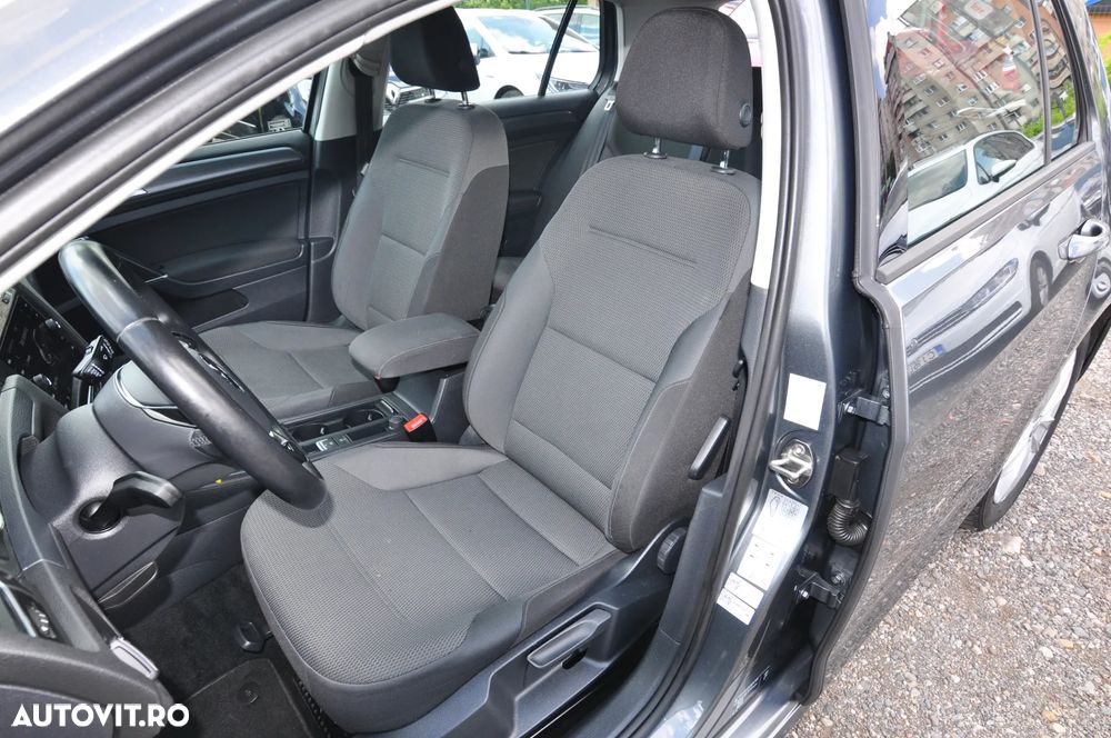 Volkswagen Golf 1.5 TSI BlueMotion ACT DSG Comfortline - 8