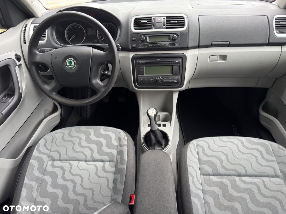Skoda Roomster 1.6 16V Comfort PLUS EDITION - 12