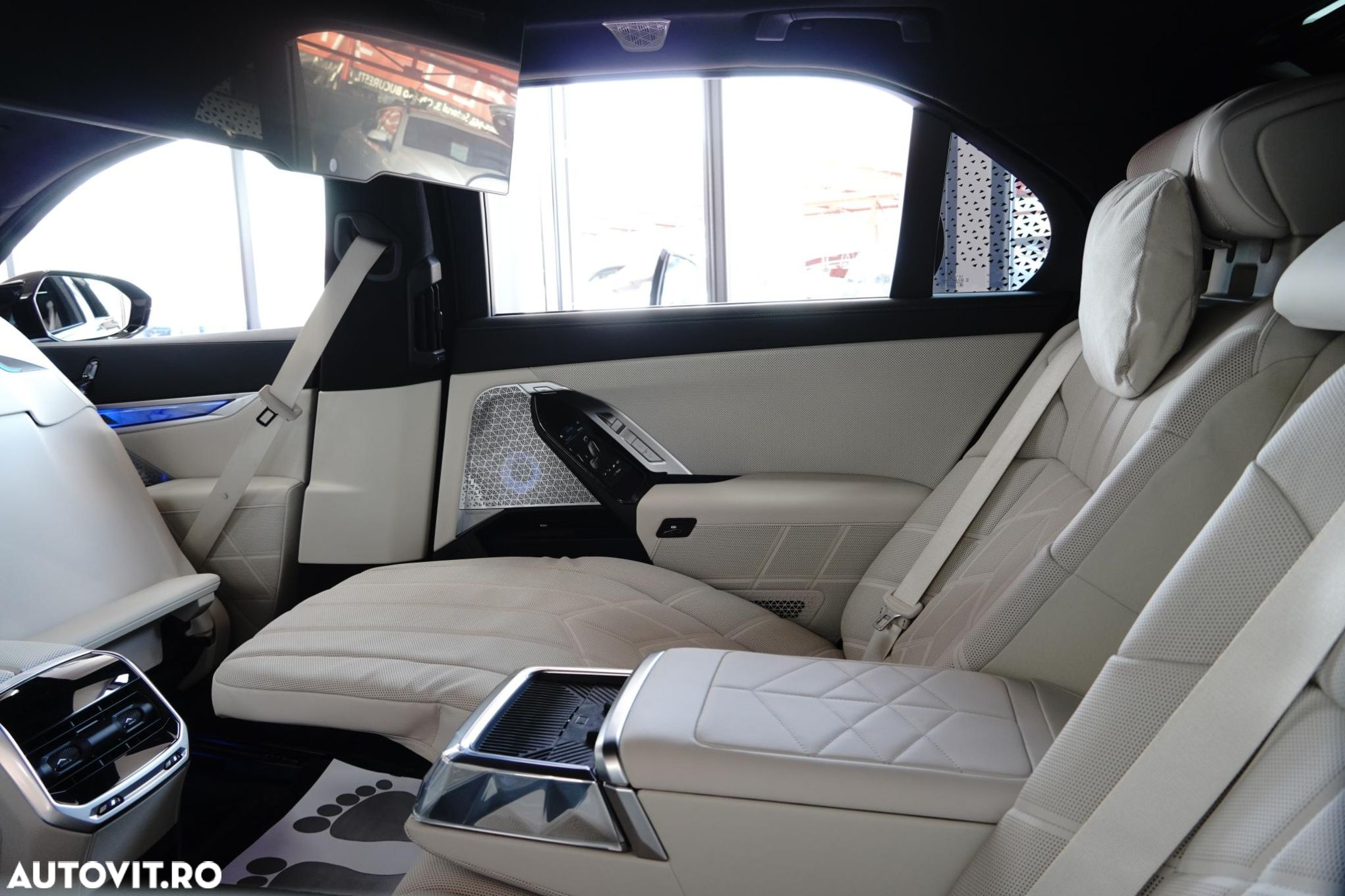 BMW Seria 7 - 29