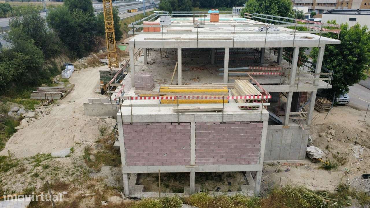 Moradia T3+1 Venda em Antas e Abade de Vermoim,Vila Nova de Famalicão - Grande imagem: 4/10
