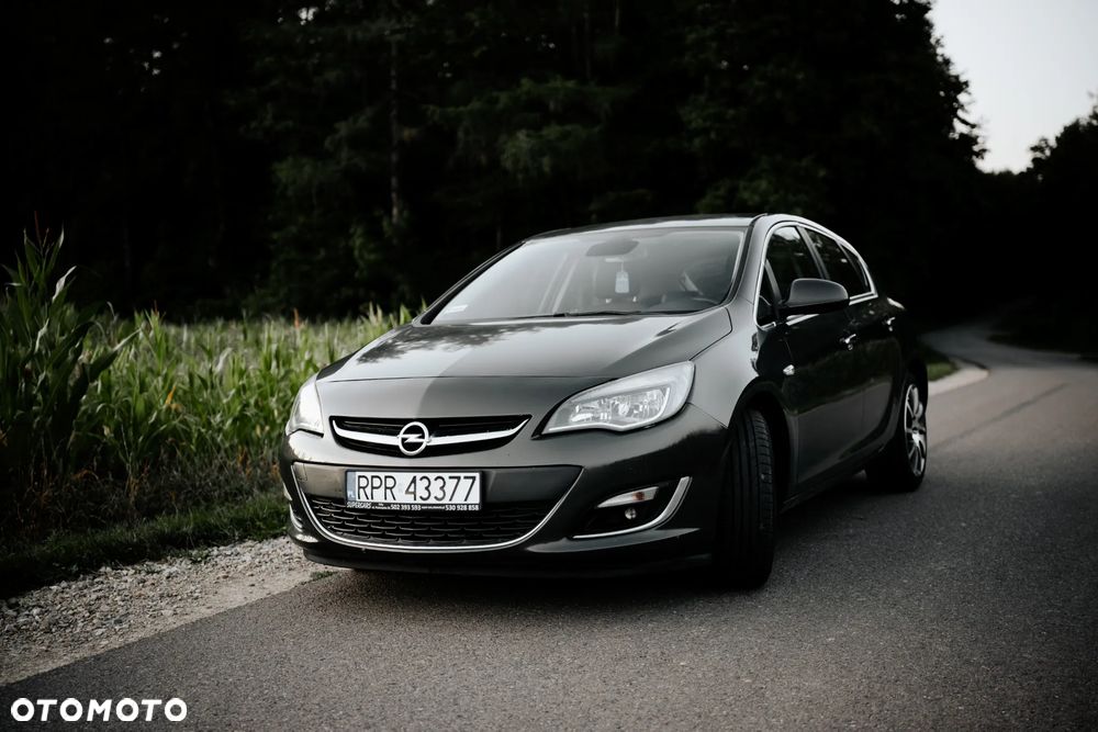 Opel Astra 1.4 T Cosmo - 6