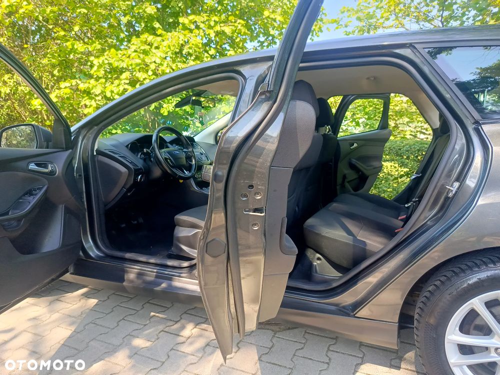 Ford Focus 1.0 EcoBoost Start-Stopp-System COOL&CONNECT - 16