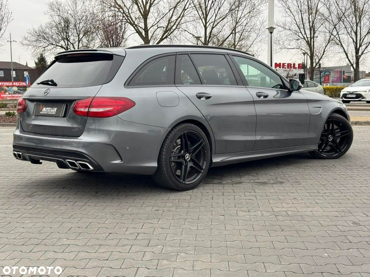 Mercedes-Benz Klasa C AMG 63 T AMG Speedshift 7G-MCT - 7