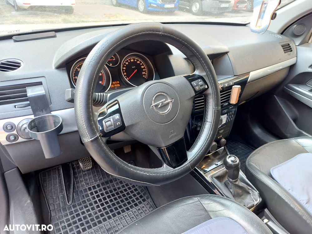 Opel Astra 1.9 CDTI Edition - 3