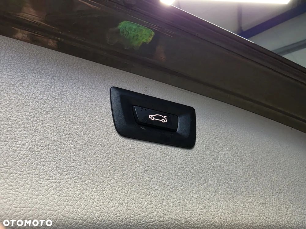 BMW Seria 3 318d Modern Line - 20