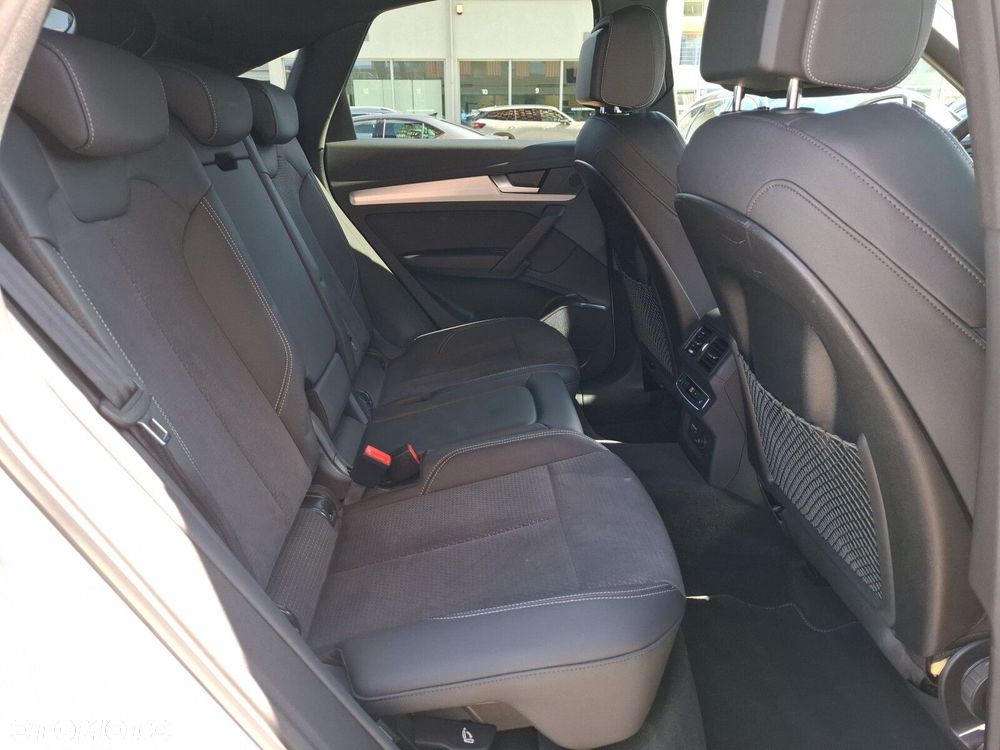 Audi Q5 Sportback - 12