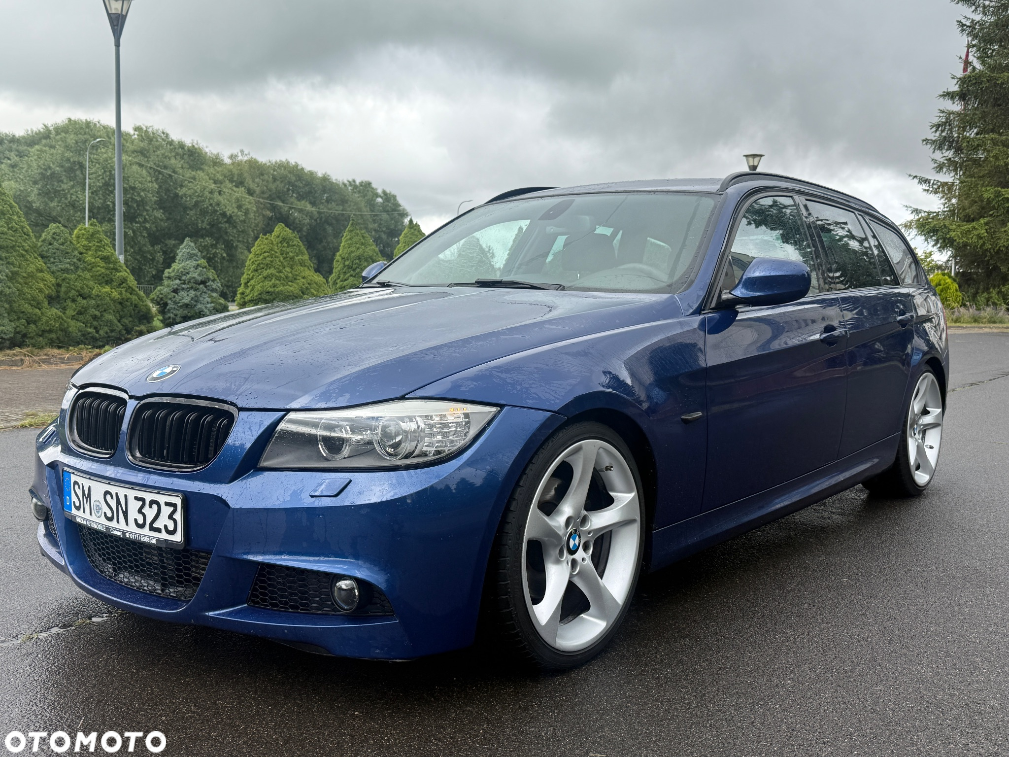 BMW Seria 3 320d DPF Touring Blue Performance Edition Lifestyle - 8