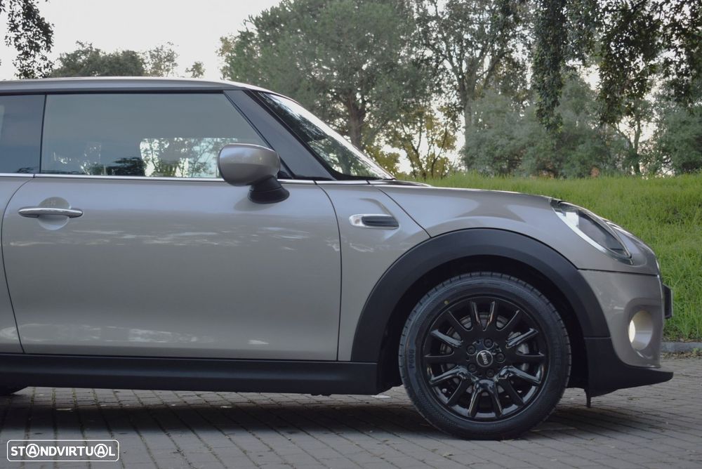 MINI 3 Portas One Classic - 16