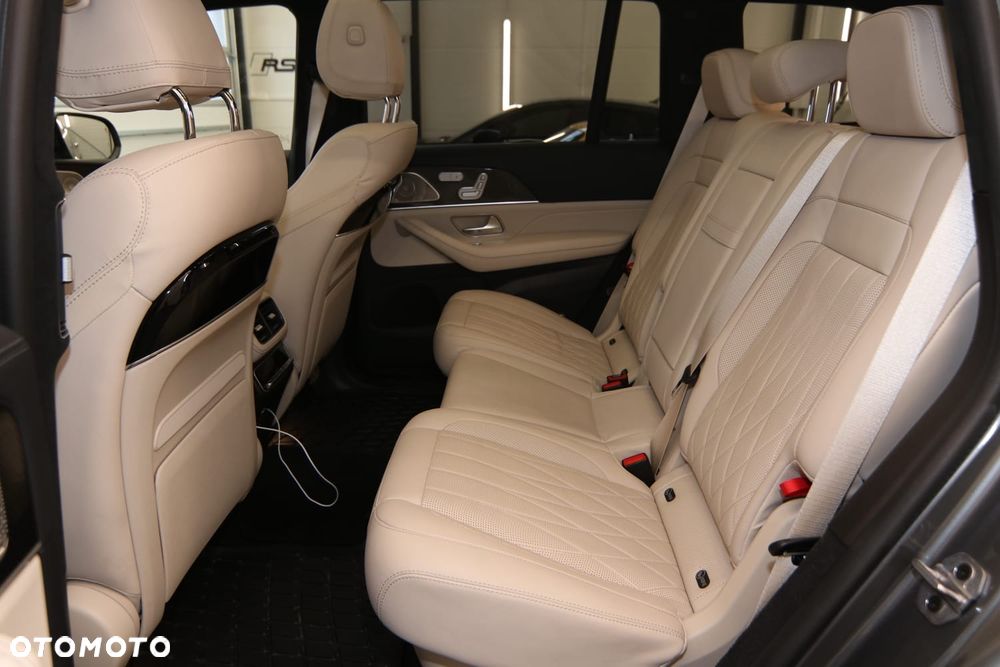 Mercedes-Benz GLS AMG 63 4Matic AMG Speedshift TCT 9G - 33